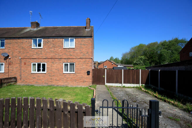 3 bed property, in Storth Lane, £210,000