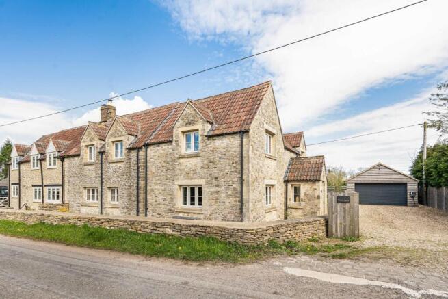 5 bed property, in Moor Lane, £925,000