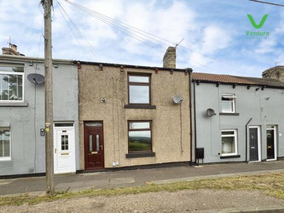 2 bed property, in Front Street, £120,000