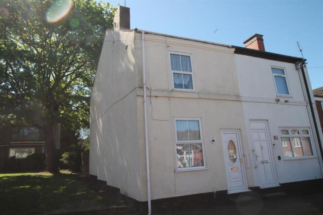 2 bed property, in New England, £140,000