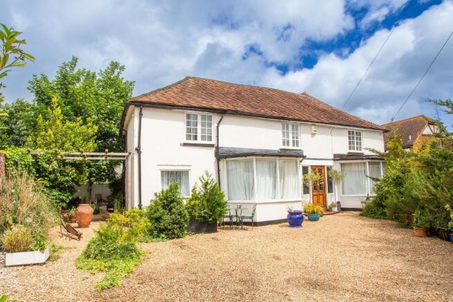 4 bed property, in North Street, £395,000