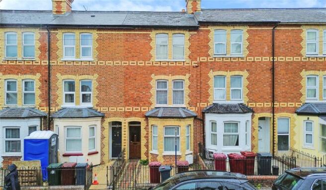 4 bed property, in Milman Road, £375,000