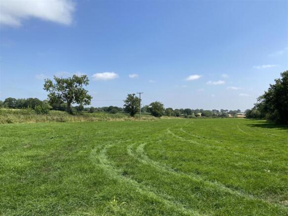 Land, in Land off Riggs Lane, £70,000