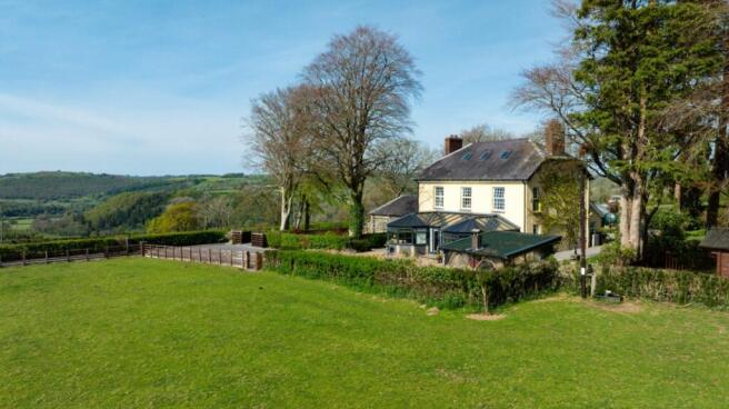 4 bed property, in Llanfihangel-Ar-Arth, £750,000