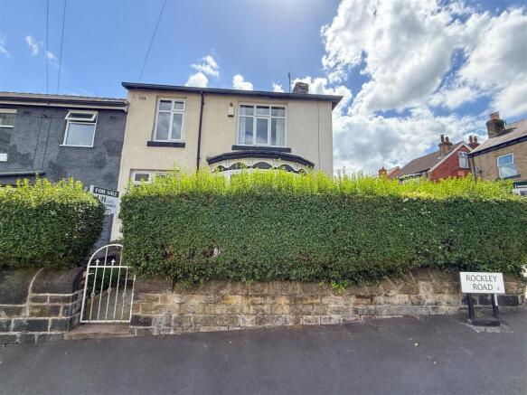 3 bed property, in Rockley Road, £325,000