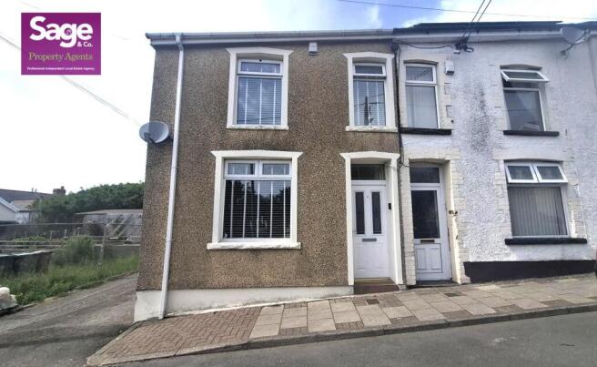 2 bed property, in Church Street, £175,000
