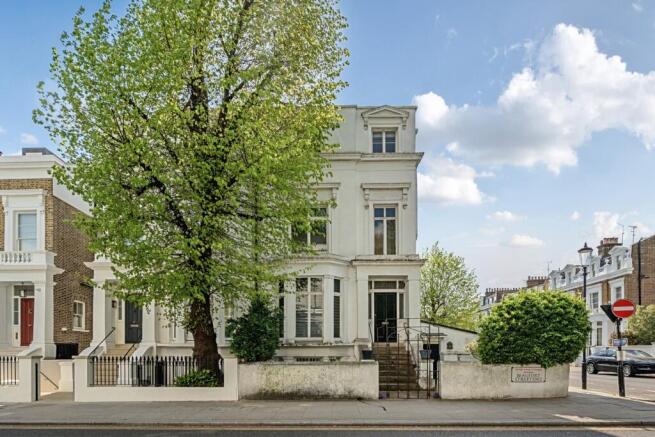 Land, in Beaufort Street, £550,000