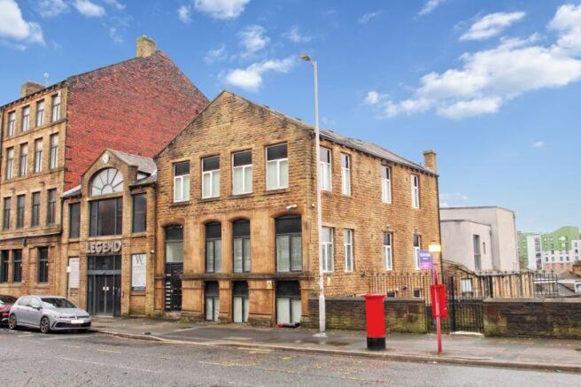 1 bed property, in Sunbridge Road, £32,000