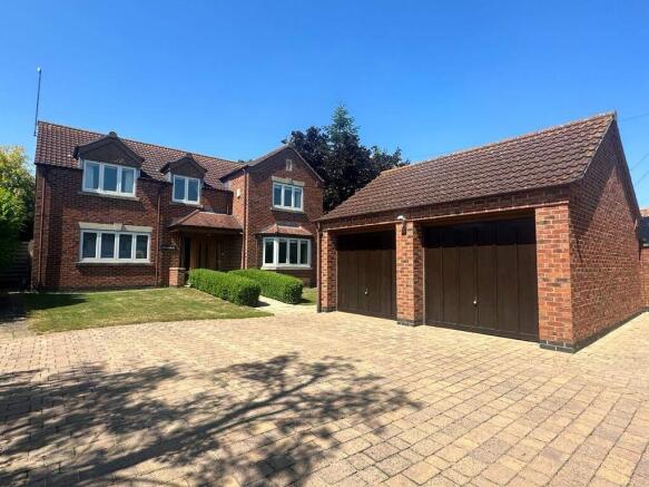 4 bed property, in Middle Street, £650,000