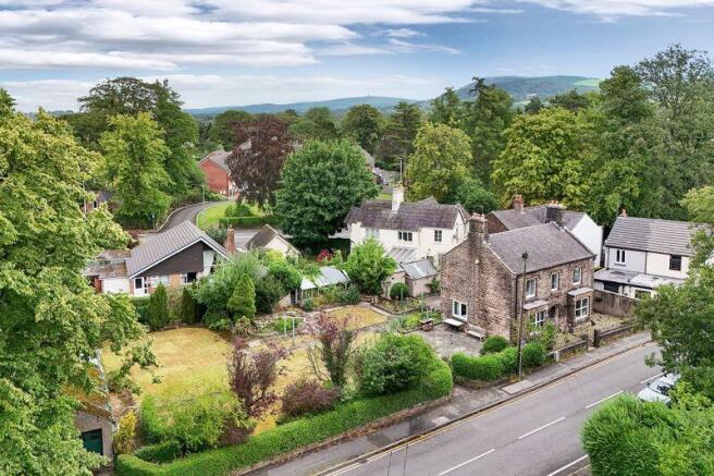 4 bed property, in Leek Road, £445,000