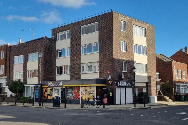 3 bed property, in Old Portsmouth, £300,000