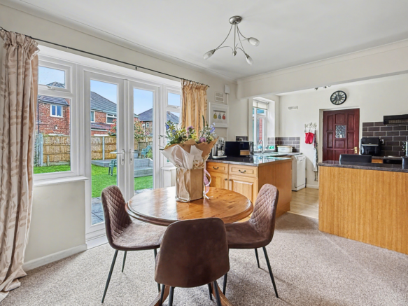 3 bed property, in Brandon Avenue, £375,000