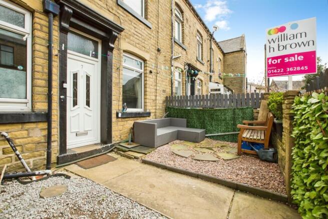 2 bed property, in Peabody Street, £90,000