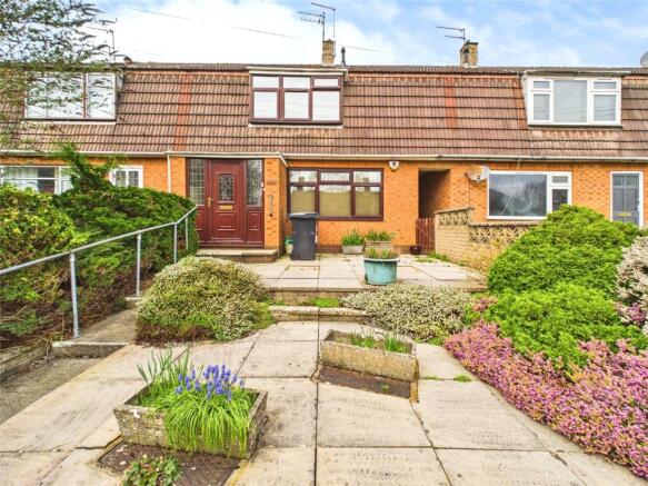 3 bed property, in Wyndham Crescent, £260,000