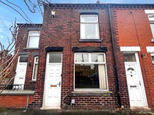 2 bed property, in 5 Southport Terrace, £35,000