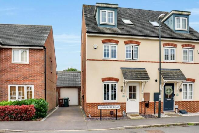 4 bed property, in Edinburgh Road, £269,500