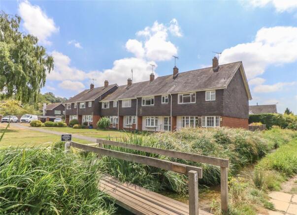3 bed property, in Nelson Close, £510,000