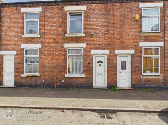 3 bed property, in Oak Street, £78,000