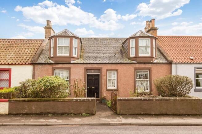 4 bed property, in James Street, £275,000