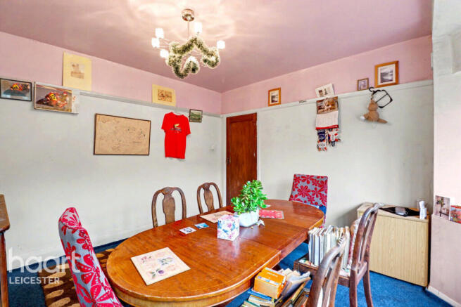 3 bed property, in Knighton Road, £280,000