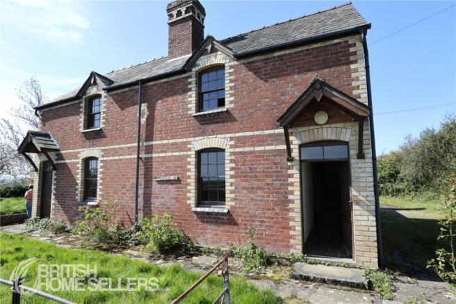 4 bed property, in Lyonshall, £398,000