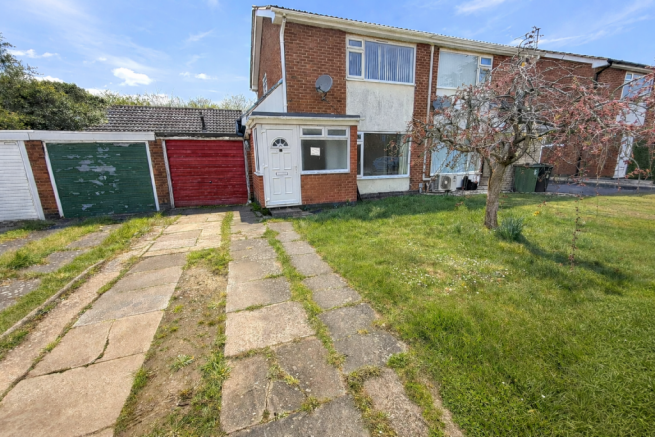 3 bed property, in Stour Close, £290,000