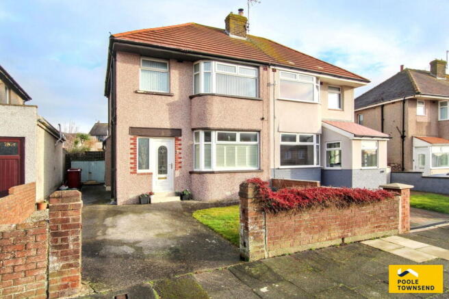 3 bed property, in Weymouth Street, £225,000