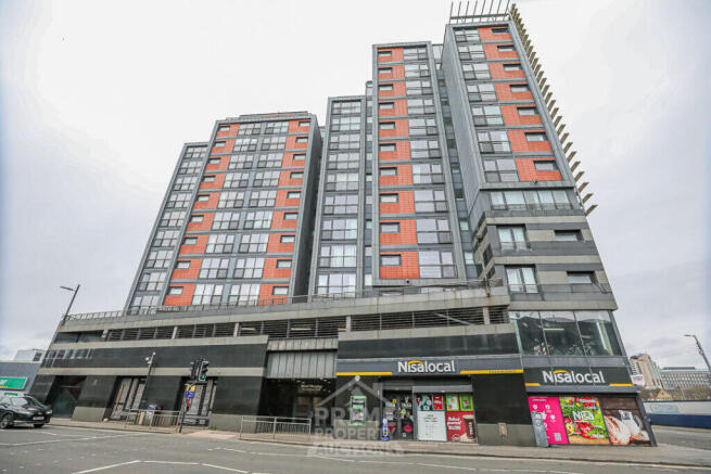 2 bed property, in Flat 6/7, £165,000