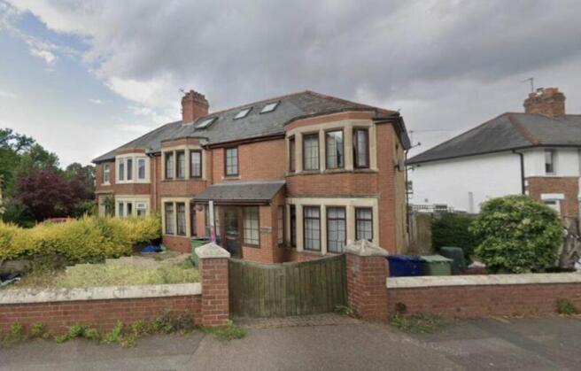 2 bed property, in Lytton Road, £375,000