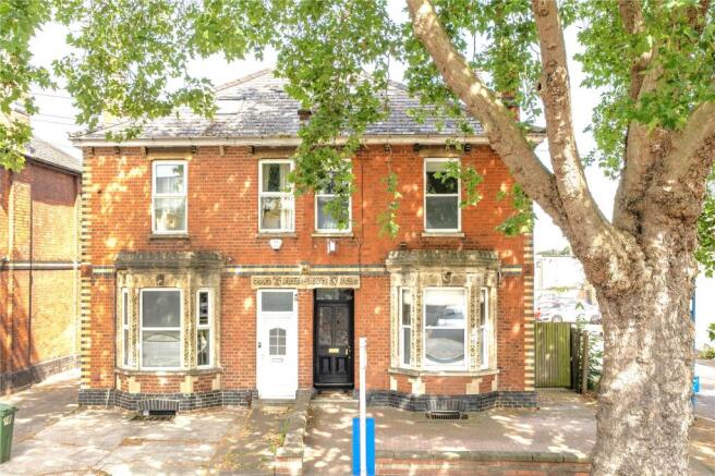4 bed property, in Gloucester Road, £665,000