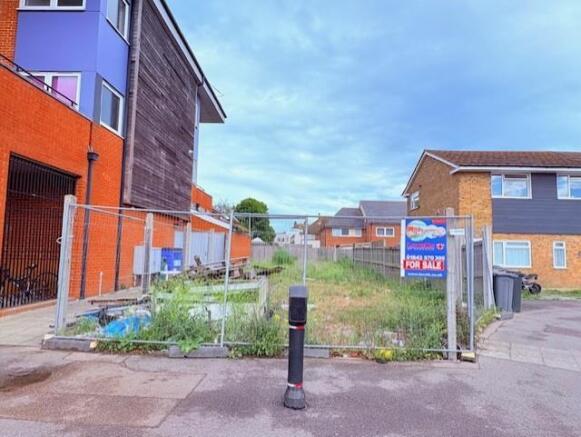 Land, in Princess Margaret Avenue, £125,000