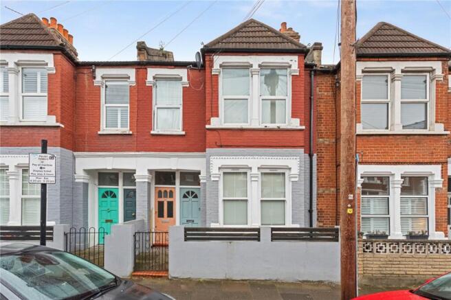 3 bed property, in Woodbury Street, £500,000