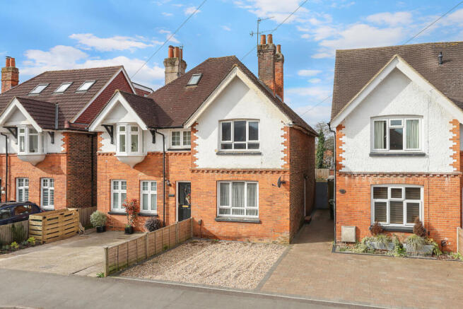 3 bed property, in Lumley Road, £450,000
