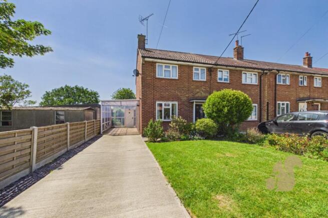 2 bed property, in Peldon Crescent, £325,000