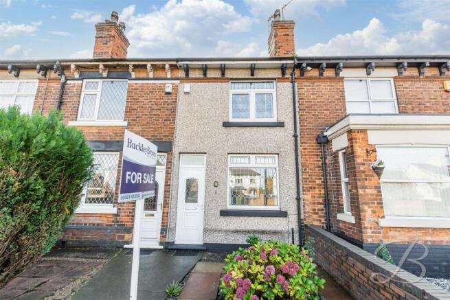 3 bed property, in Mansfield Road, £150,000
