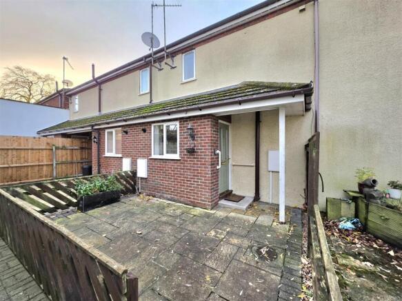 1 bed property, in Welland Road, £115,000