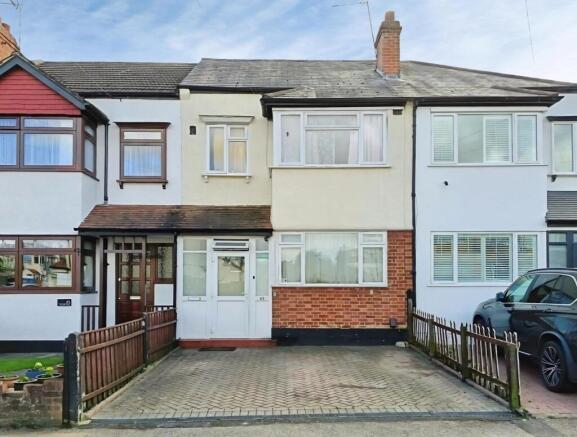 3 bed property, in Cromwell Avenue, £600,000