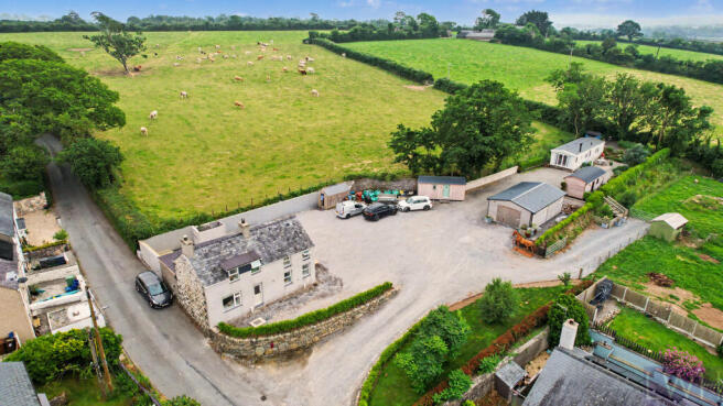 3 bed property, in Arddgrach, £399,000