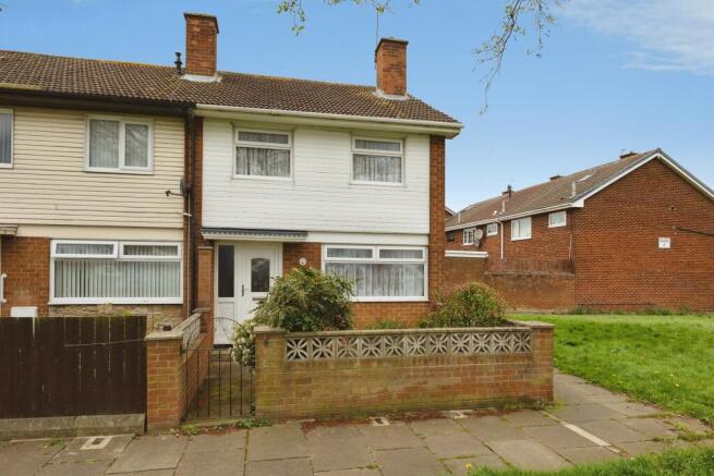 3 bed property, in Wetherby Green, £78,000
