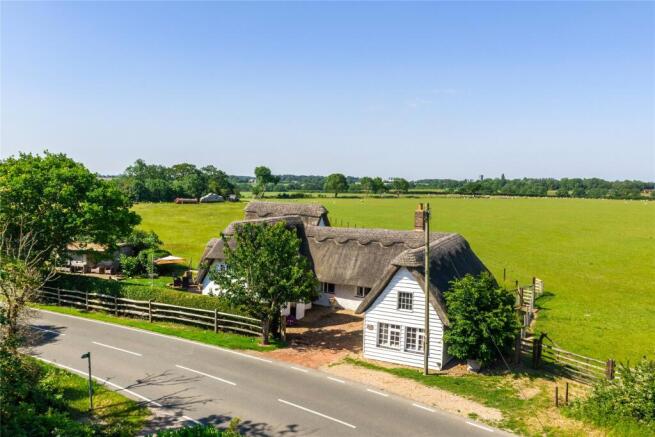 4 bed property, in Mill Road, £525,000