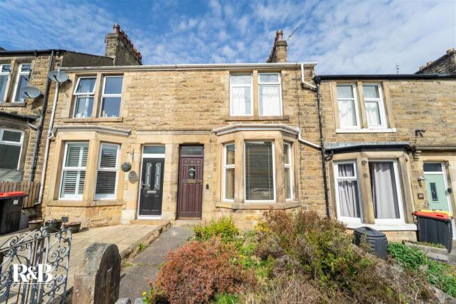 3 bed property, in Newsham Place, £165,000