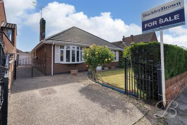 3 bed property, in Forest Road, £230,000