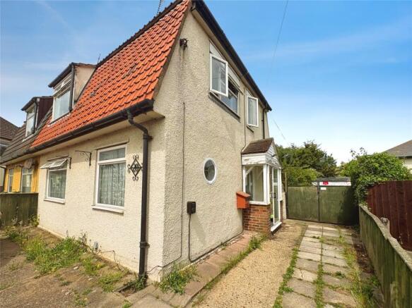 3 bed property, in Fletcher Road, £220,000