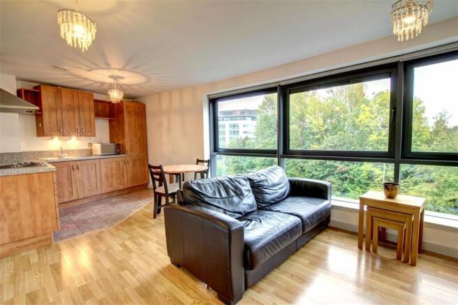 2 bed property, in Baltic Quay, £122,500