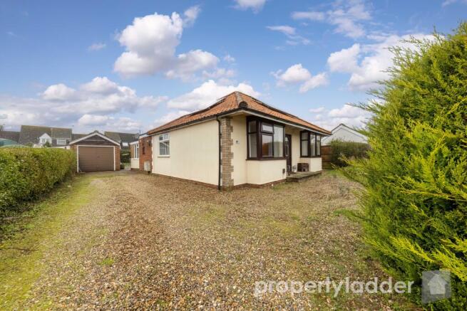2 bed property, in Rosetta Road, £300,000