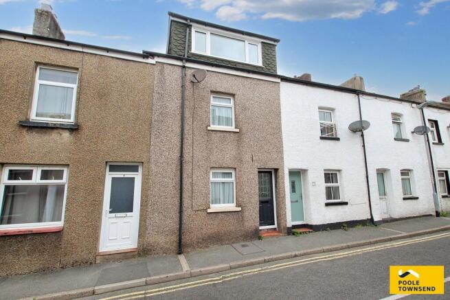 2 bed property, in 11 Broughton Road, £75,000