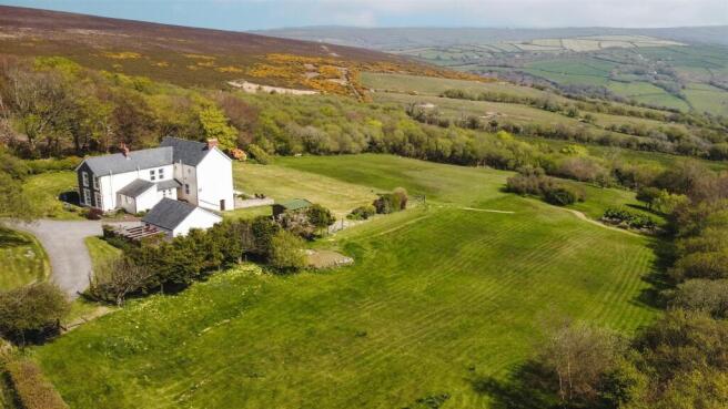 5 bed property, in Holdstone Down, £1,100,000