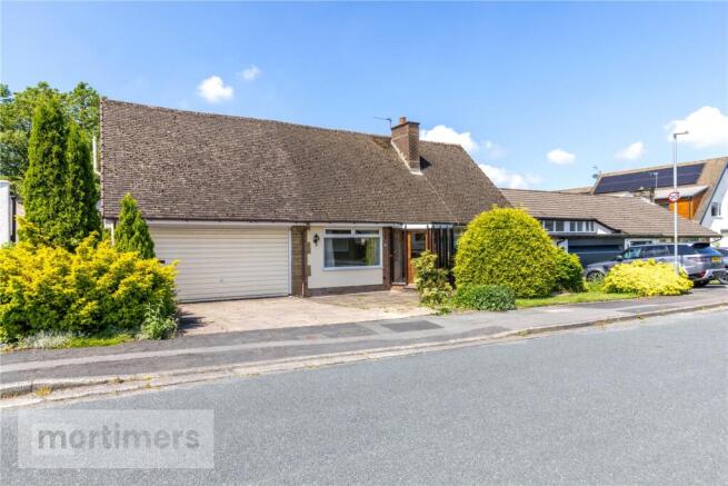 3 bed property, in The Hazels, £425,000