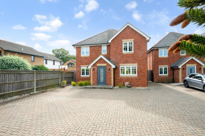 4 bed property, in Newtown Road, £710,000