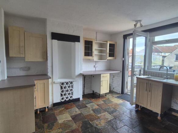 1 bed property, in Top Flat, £195,000